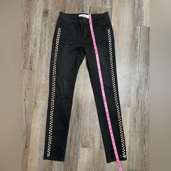 Etienne Marcel Black Wash Distressed Studded Skinny Jeans Size 25 - Picture 8 of 9